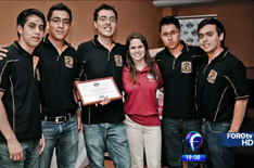 Gana la UNAM el primer lugar en el Petrobowl en EU